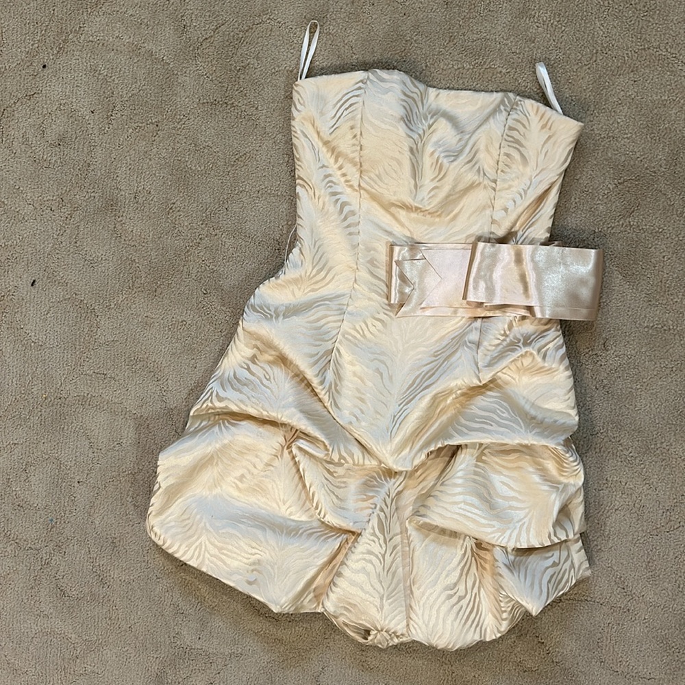 Vintage Jessica McClintock Mini gold dress with ribbon bow. Worn twice